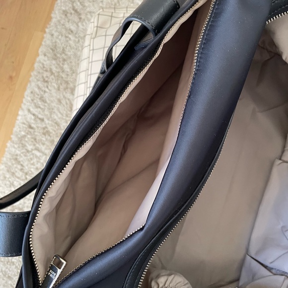 VGUC Mina Baie London weekender in black nylon w/ gold hardware - Picture 11 of 16